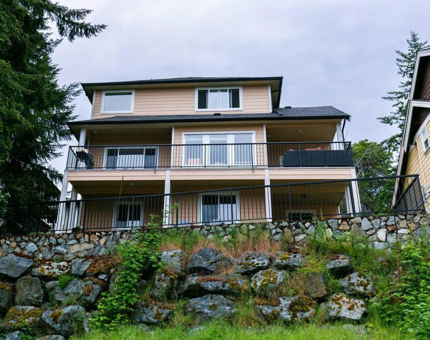Villa Cozy Renovated Oasis W Private Terrace & Parking à Victoria Extérieur photo