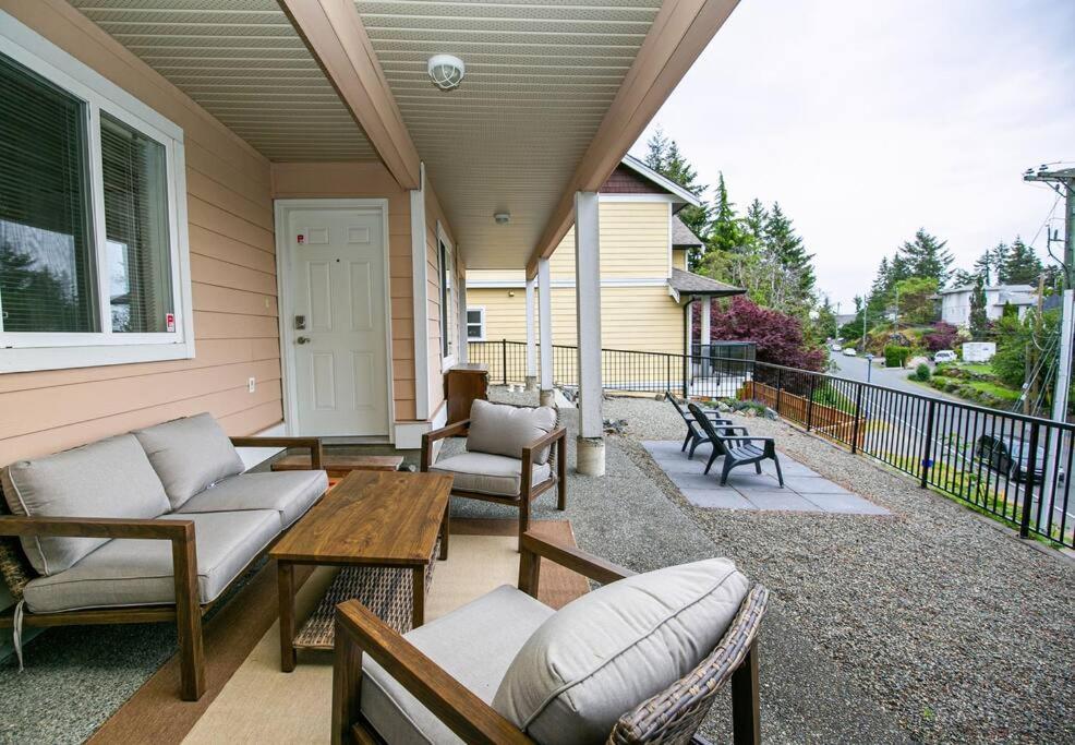 Villa Cozy Renovated Oasis W Private Terrace & Parking à Victoria Extérieur photo